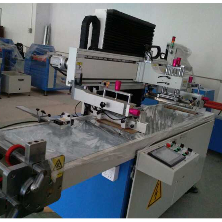 技術(shù)雄厚的實(shí)惠的套色精準(zhǔn)的服裝類(lèi)標(biāo)貼絲網(wǎng)印刷機(jī)
