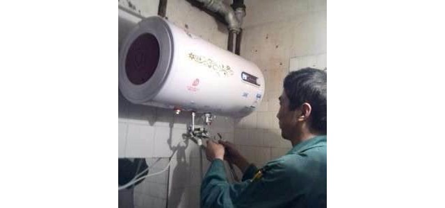 當(dāng)場(chǎng)修好鄭州西門(mén)子熱水器售后維修電話(huà)原裝配件