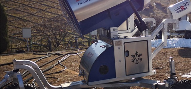 供應(yīng)功能強(qiáng)大全自動(dòng)操作系統(tǒng)滑雪場造雪機(jī)廠家