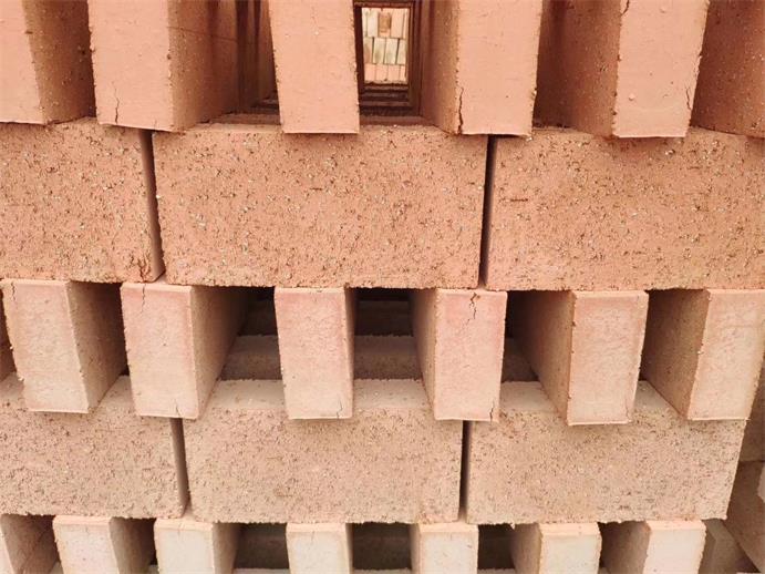 寧夏小紅磚可靠供應商-吳忠煤矸石頁巖小紅磚價格